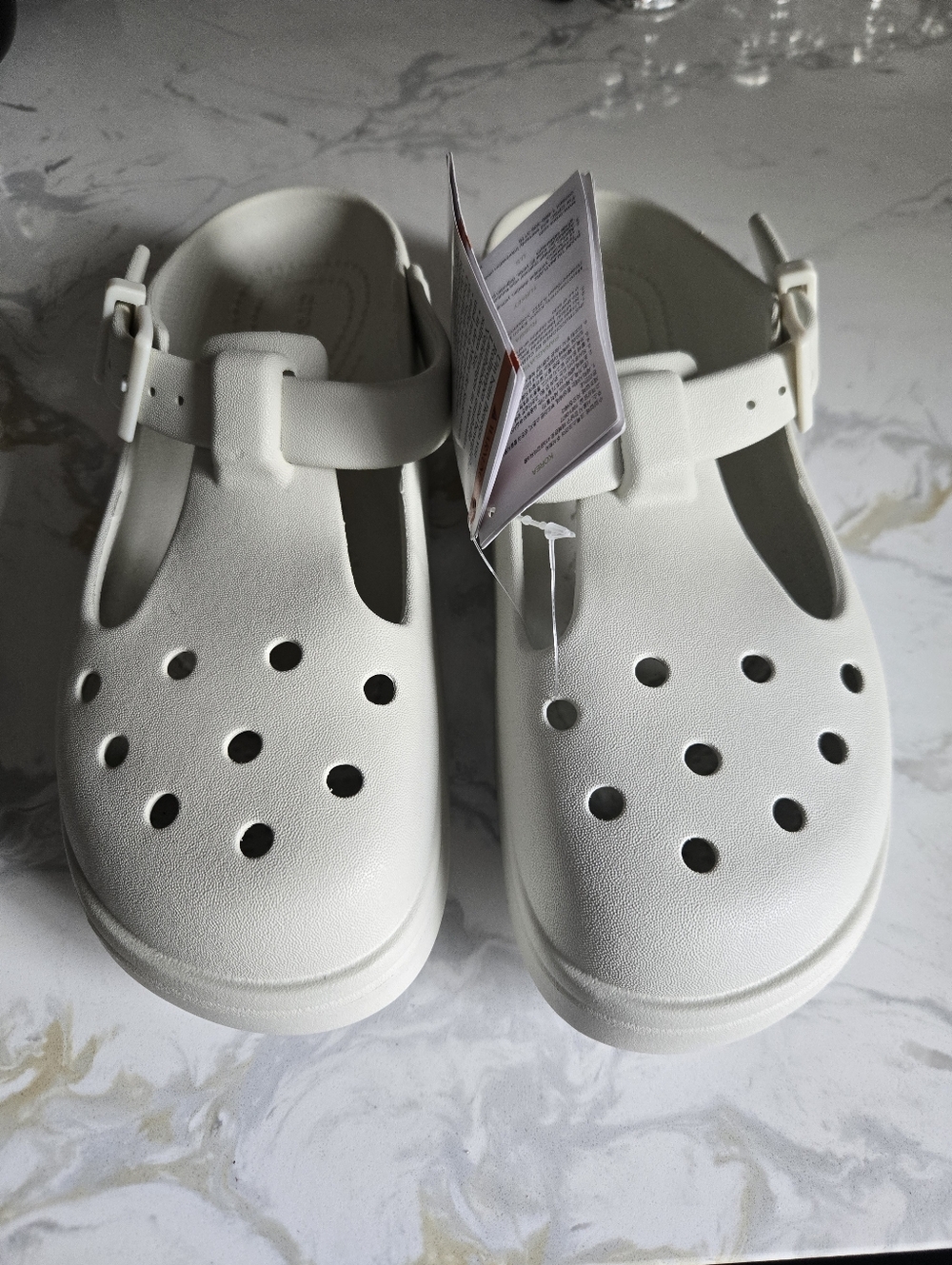 NWT Crocs Classic Mary Jane Clog. Womens Size 8.